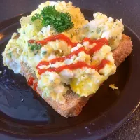 Snapdishの料理写真:Scrambled eggs|Gordon Hallidayさん