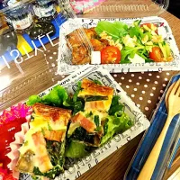 ベーコンとほうれん草のキッシュとベビーリーフのお弁当|hrkさん