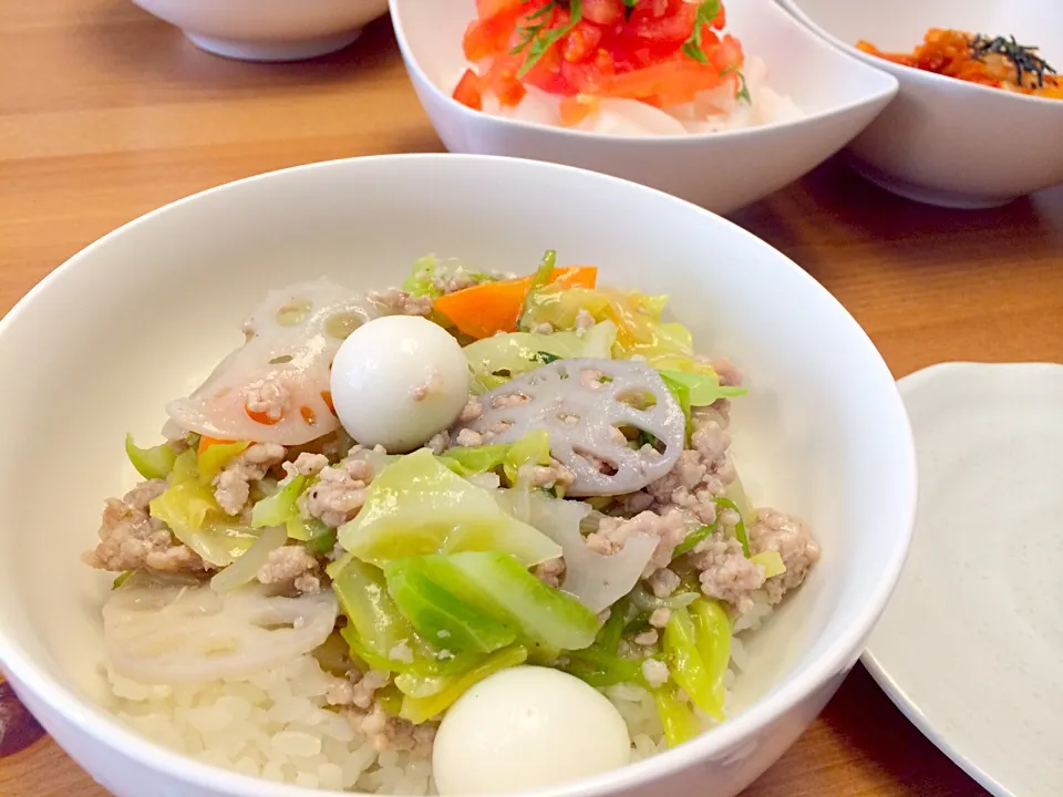 Snapdishの料理写真:3月5日のお昼ごはん☀︎中華丼|Sanjiさん