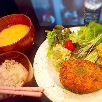 Snapdishの料理写真:☆南瓜コロッケ
☆ポテサラ
★しじみ汁
★十六穀米|きょんぴー♫さん