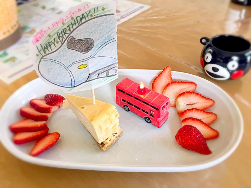 お誕生日🎂ベイクドチーズケーキ|かわちさん