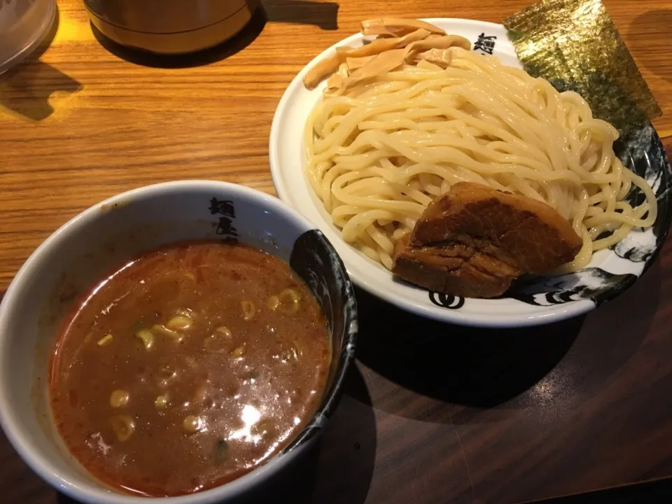 Snapdishの料理写真:濃厚辛つけ麺(麺の量:中盛、辛さ:3、具:角煮)|マロさん