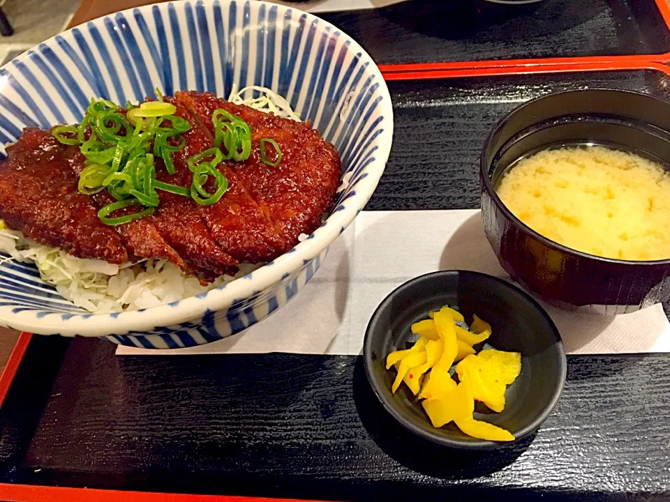 味噌カツ丼|はなちゅんさん