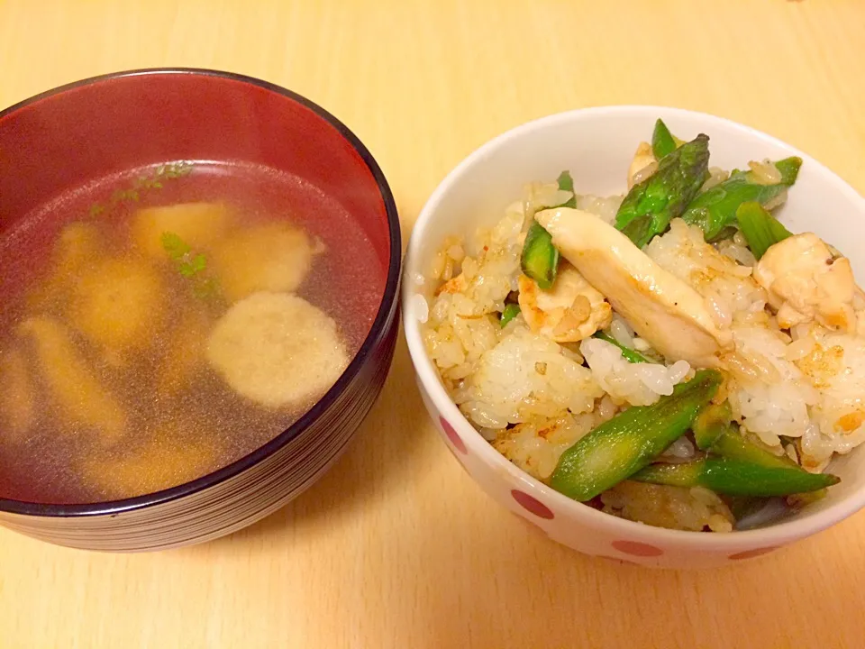 しいたけと肉だんごのスープ
ささみとアスパラのチャーハン|なっぴさん