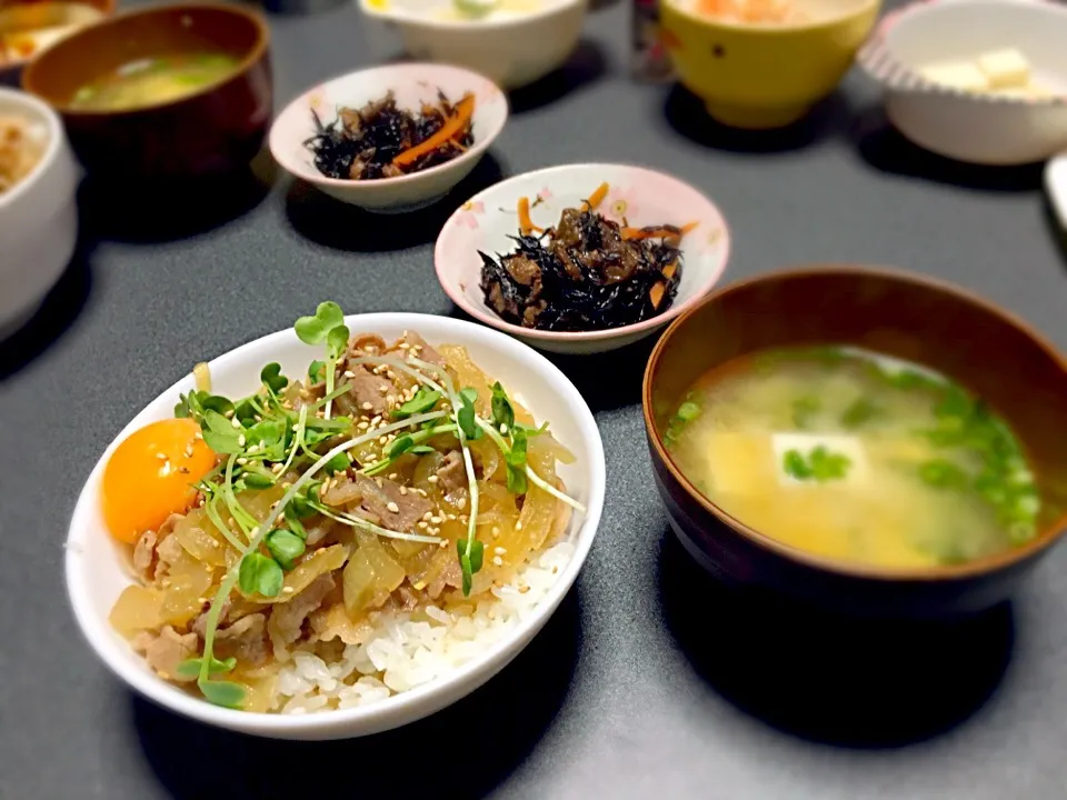 つゆだく牛丼♡|みさん