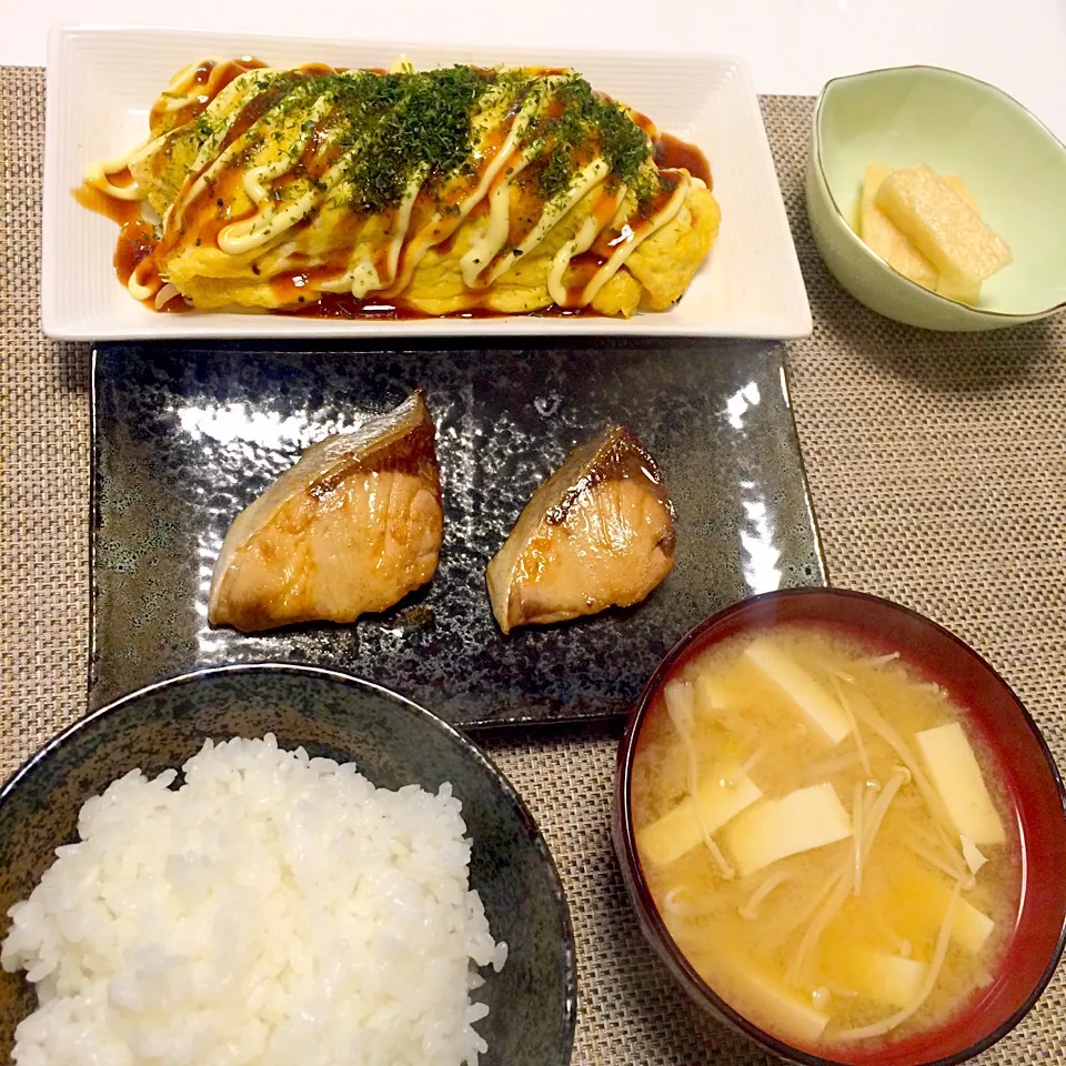 ブリの照り焼き
オム野菜炒め
長芋のお漬物|yummさん