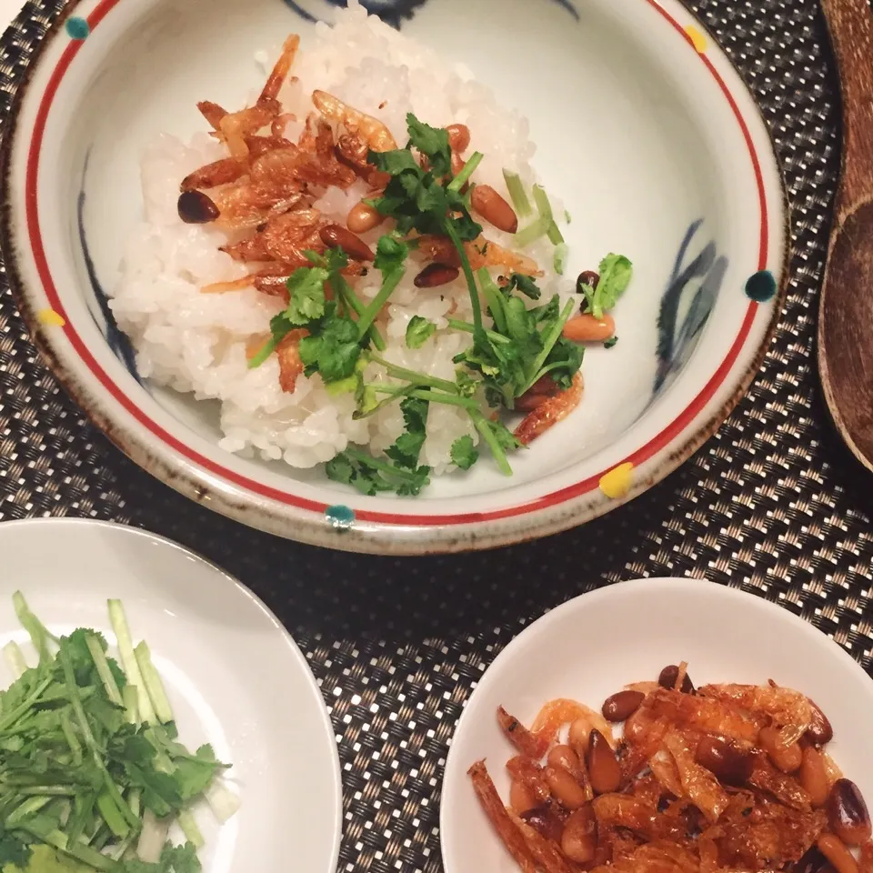 ナッツと干しエビの混ぜご飯|麻紀子さん