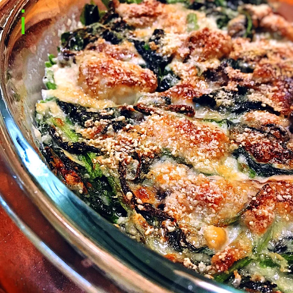 牡蠣とほうれん草のグラタン 【Oysters and spinach gratin】|izoomさん