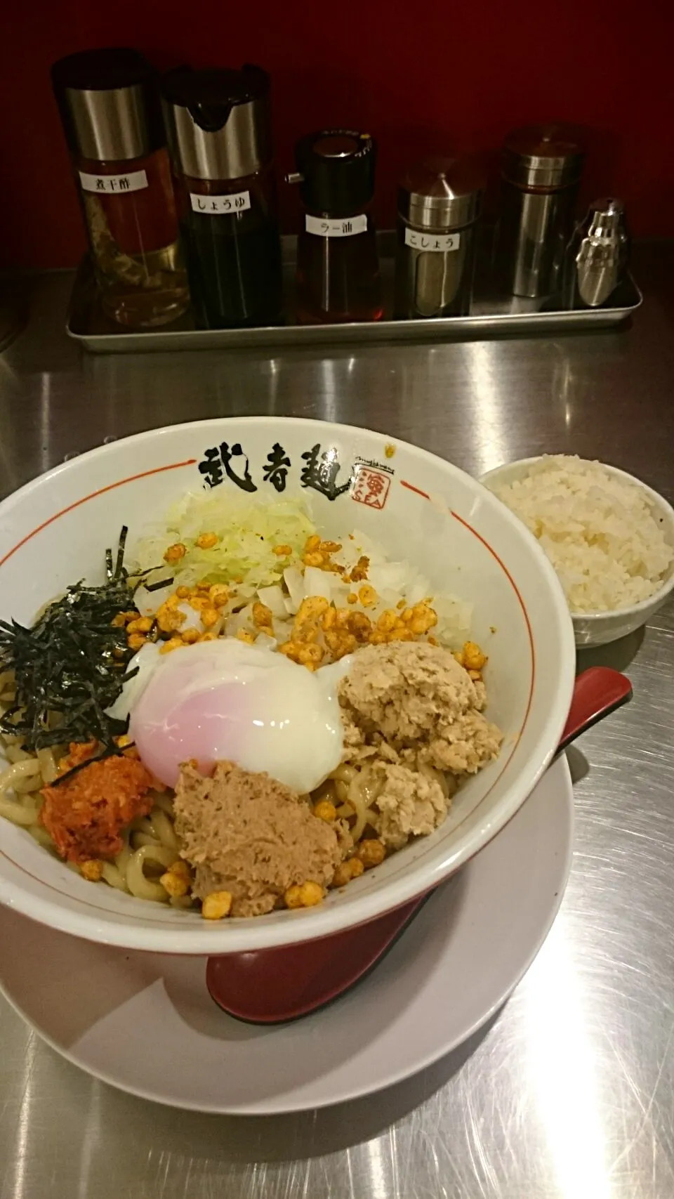 Snapdishの料理写真:まぜそば 追いメシ付き|tomoyuki.nakaharaさん