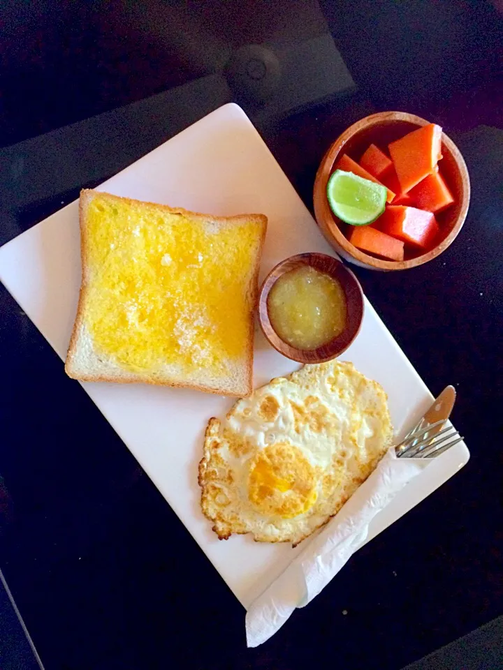 My Breakfast by Mama@The Style Ubud Hostel, Hanoman street, Ubud, Bali.|Chalinee Kalyanamitraさん