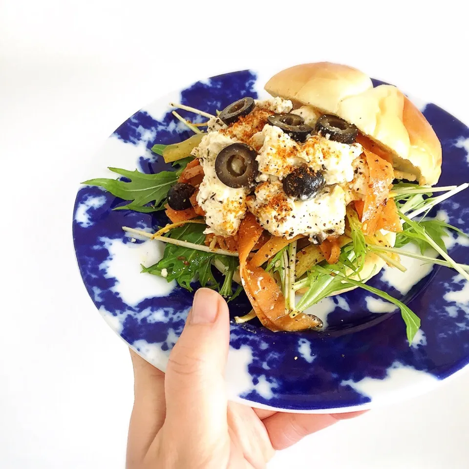 お豆腐とクリームチーズのイタリアン和え & キャロットラペサンド 🌿🍃|welcomeizumiさん