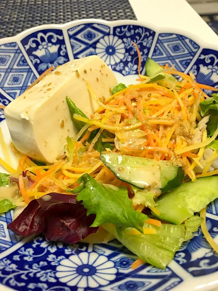 Tofu salad with sesame dressing|Leeanne Splattさん