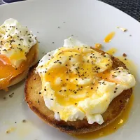 Poached eggs|Leeanne Splattさん