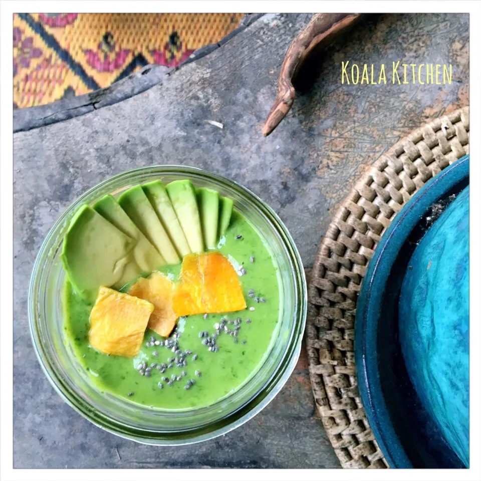 Avocado green smoothie|Koalaさん