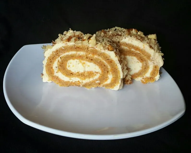 Carrot cake roll|Spicy Mommaさん