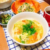 Snapdishの料理写真:トマ玉レタスあんかけうどん|nami*さん