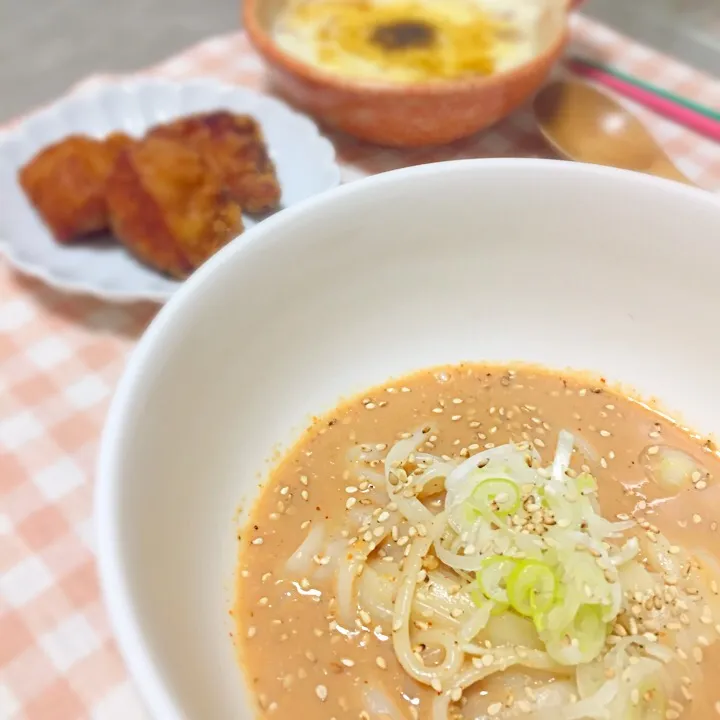 今夜の晩ごはん♡

🔸辛味噌ごま豆乳うどん
🔸鶏の唐揚げ
🔸チーズ温奴|はるかさん