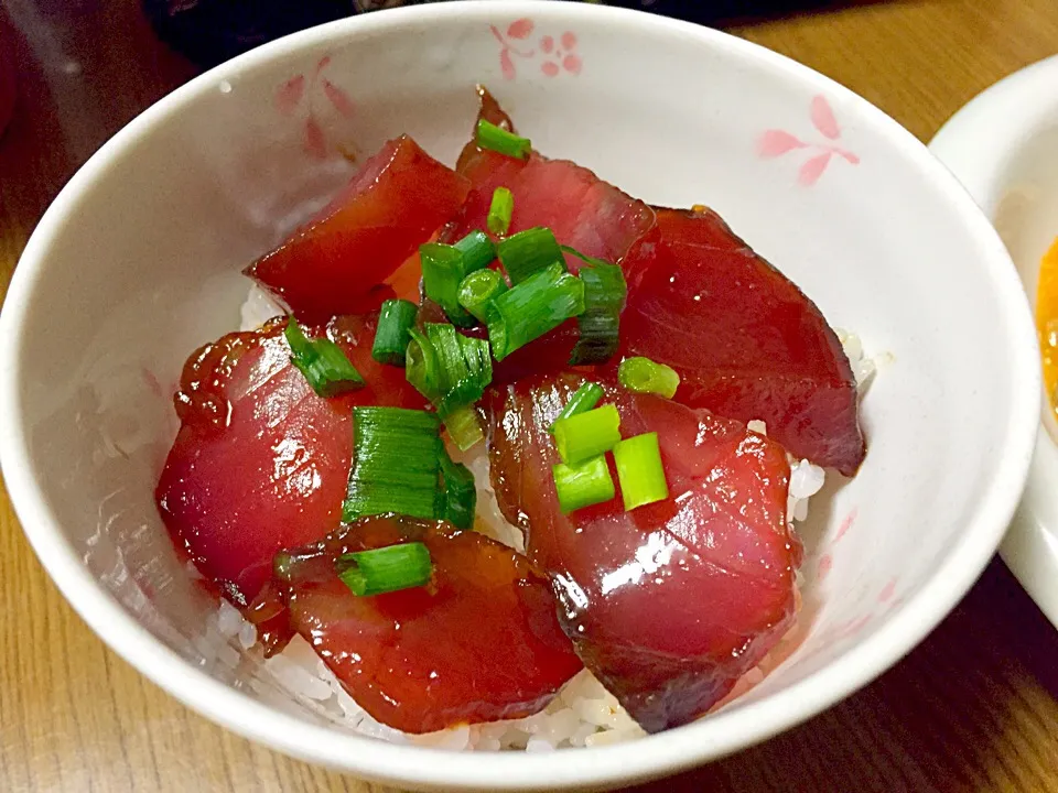 カツオの漬け丼   ご飯がうまい！|Hiroko Suzukiさん