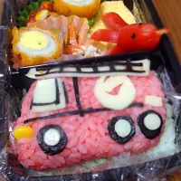 Snapdishの料理写真:キャラ弁消防車|かなさん