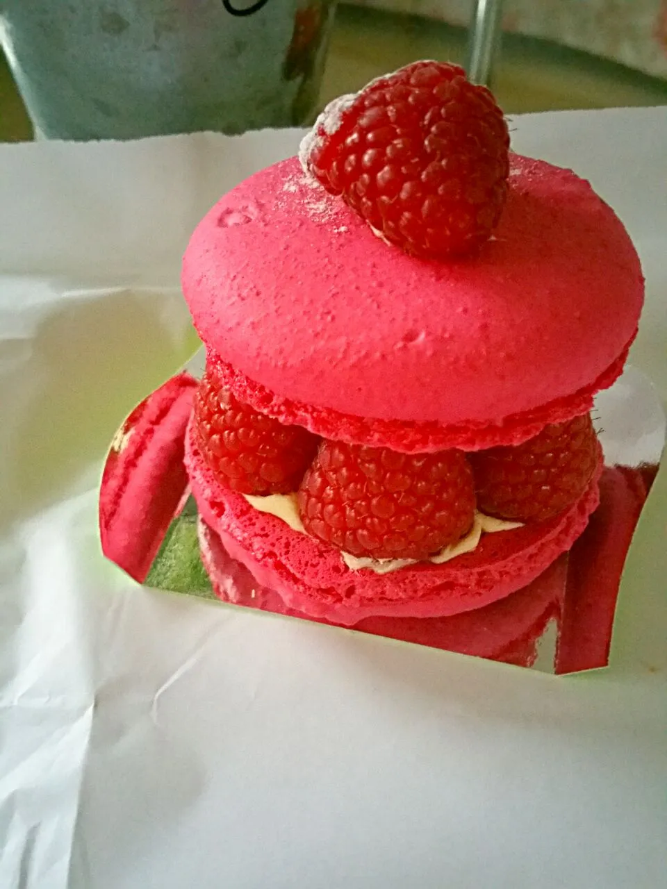 Macaron with raspberry|Cherryさん