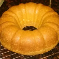 Pound Cake, flavored with almond and vanilla.|222Seaburyさん