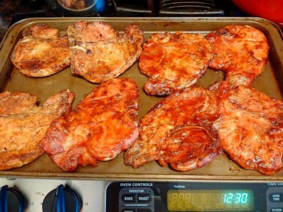 Snapdishの料理写真:Barbecue Pork Chops|222Seaburyさん