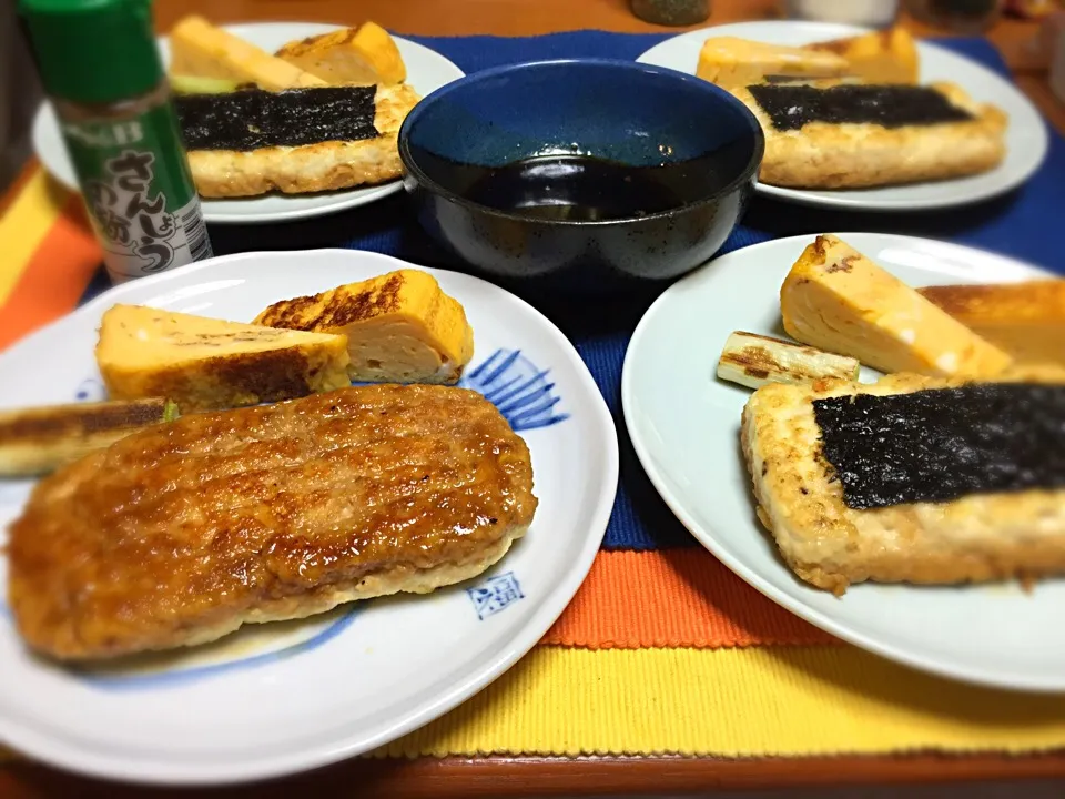 木綿豆腐と鶏胸ひき肉で、うなぎ擬き
(^^;;
タレもいい感じです。

うなぎのタレは好きなんですけど、
鰻が嫌いなんです！笑っ❗️|Yukihiko Ishidaさん