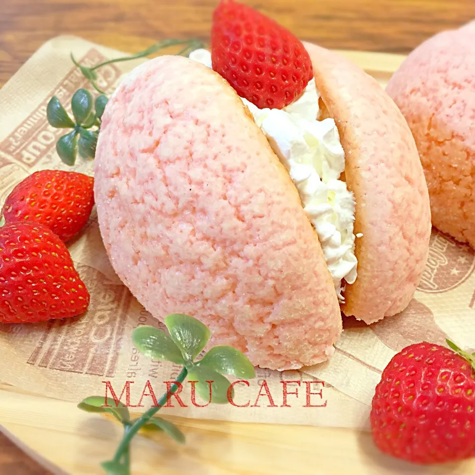 ストロベリーメロンパン|まる家のごはんさん