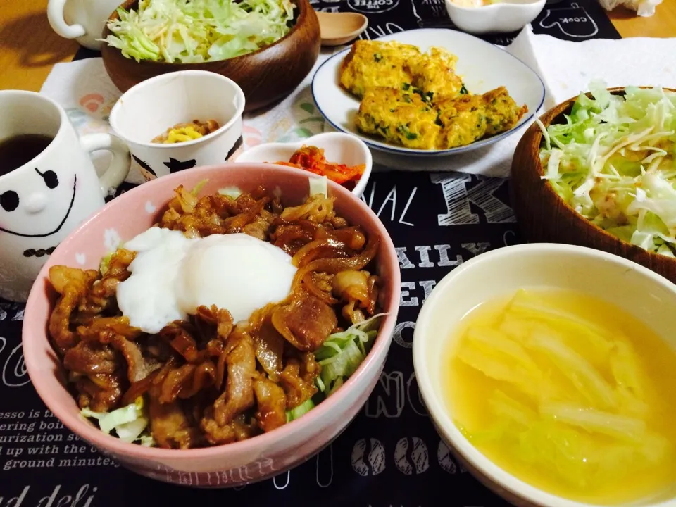 Snapdishの料理写真:豚丼定食🐷|はるるさん