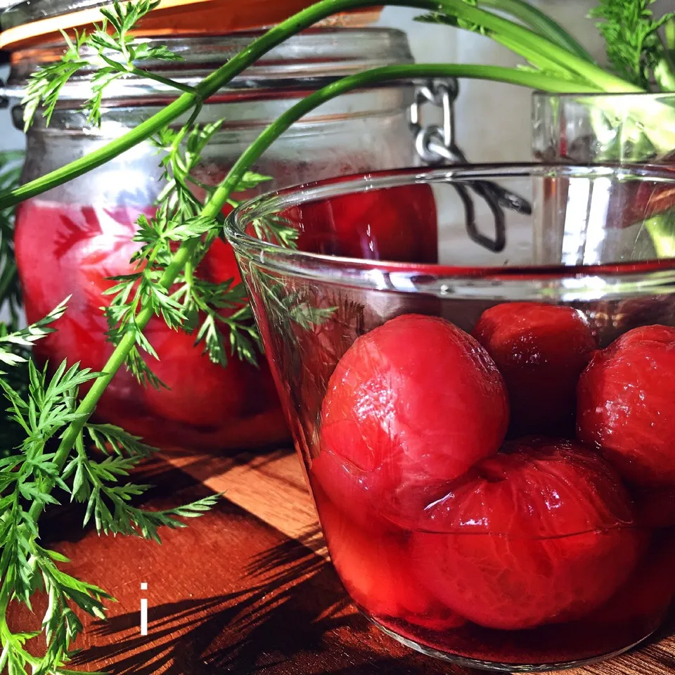 Snapdishの料理写真:プチトマトの赤ワインシロップ漬け 🍅🍷【Cherry tomatoes in red wine syrup】|izoomさん