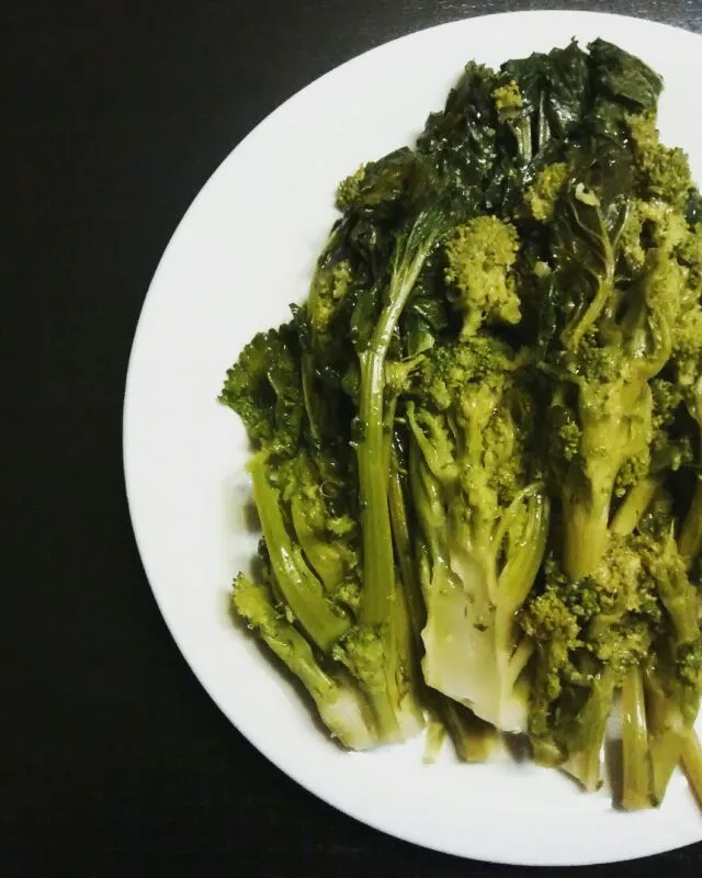 Cime di rapa stufate (ラーパの蒸し煮)|小鍋 (pentolina)さん