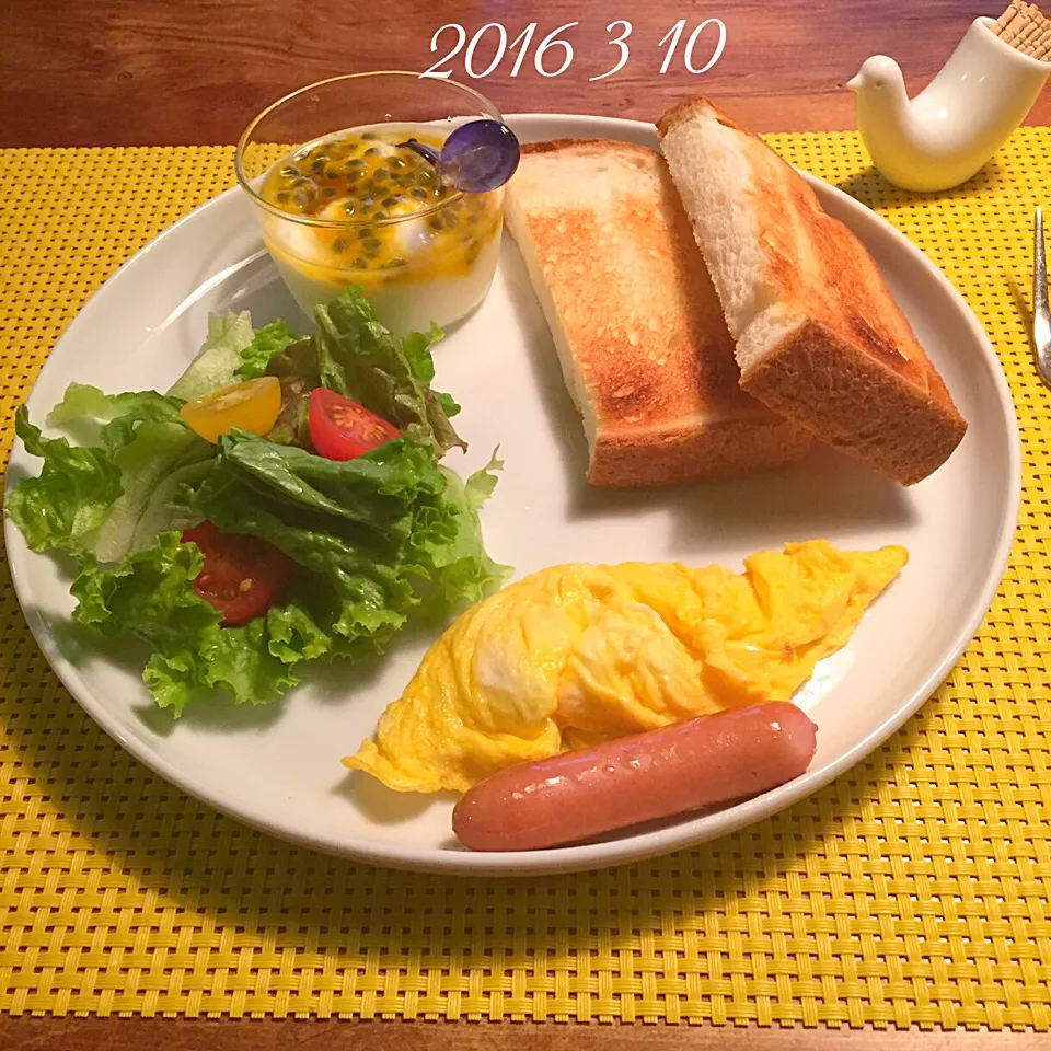 Snapdishの料理写真:朝ごはん 2016・3・10|ローゼルさん