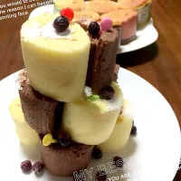 Snapdishの料理写真:なが〜いロールちゃんでタワーケーキ|すずさん