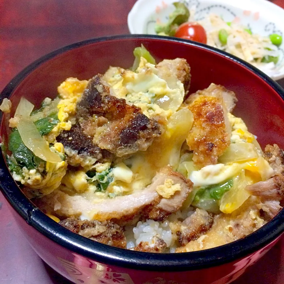 菜の花カツ丼🌱🐷|ラッキーさん