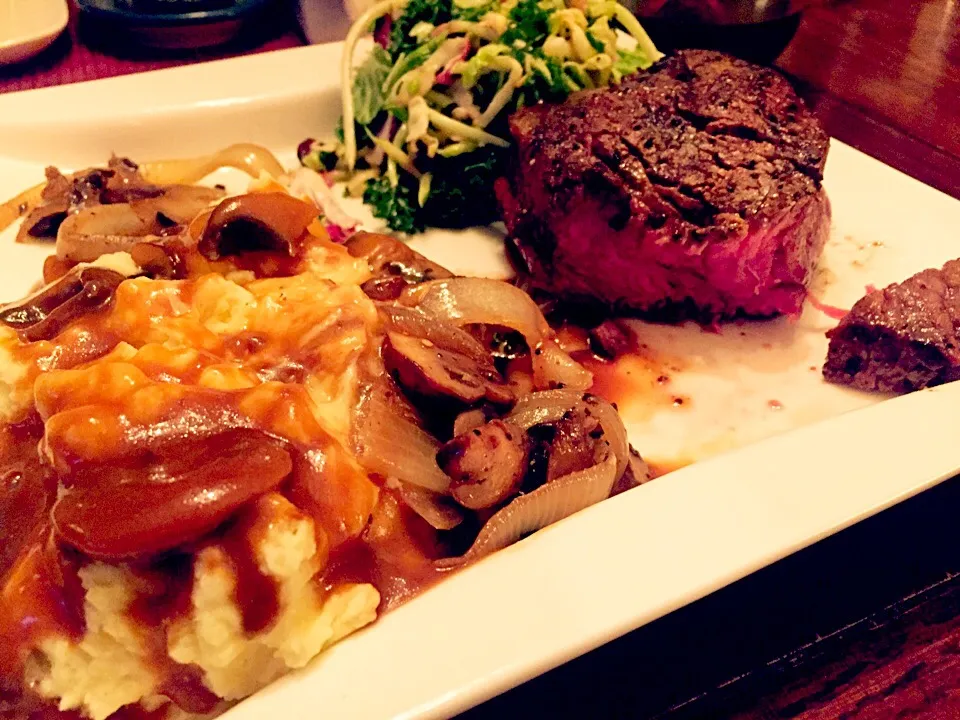 Filet with Mashed Potatoes and Onion Mushroom Gravy|Crystal DeBoerさん