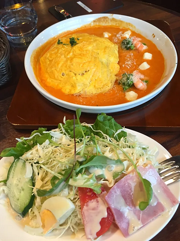 ham salad & shrimp mozarella cheese tomato cream omurice doria|Reiko Araiさん