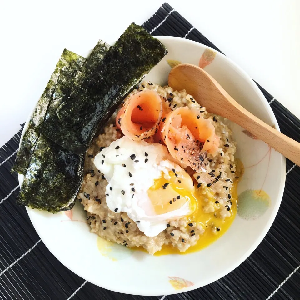 Miso steel cut oats with smoked salmon, soft boiled eggs, nori & black sesame|coxiella24さん