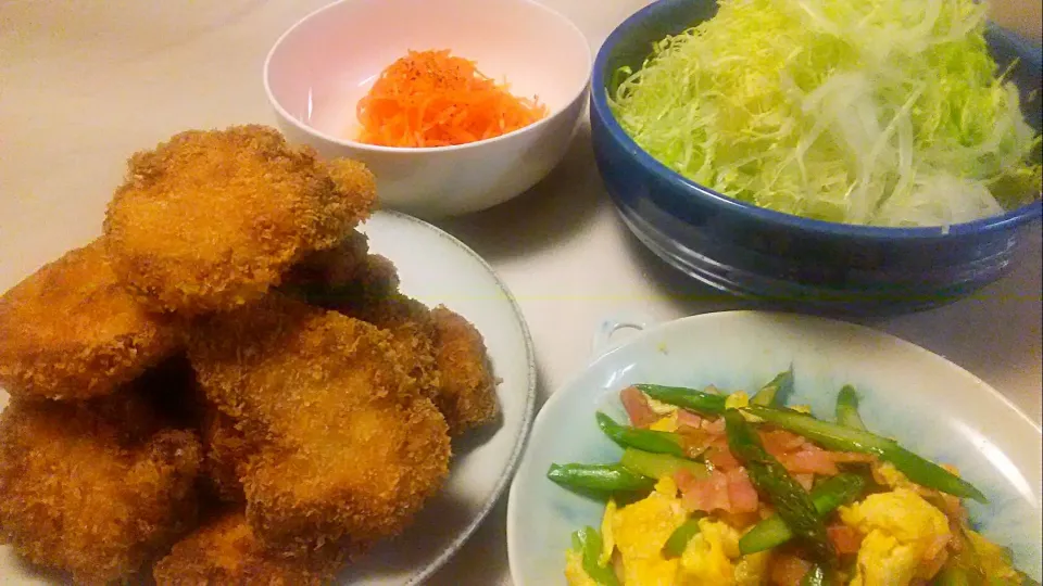 ヒレカツ定食😋|お母の大皿さん