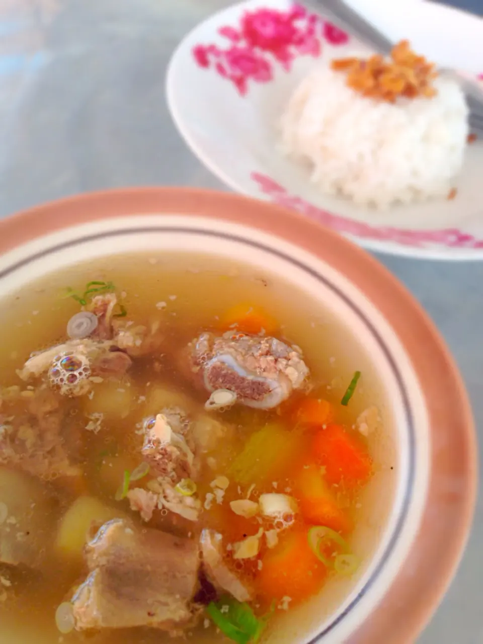 Snapdishの料理写真:Sop iga #Pekalongan, Indonesia|Tyas Kasmariさん