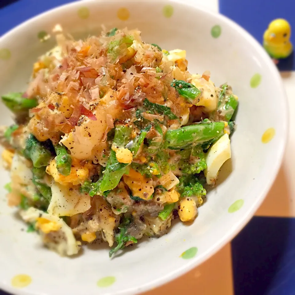 鯖缶と菜の花とゆで卵のポンマヨサラダ❤️|きいこさん