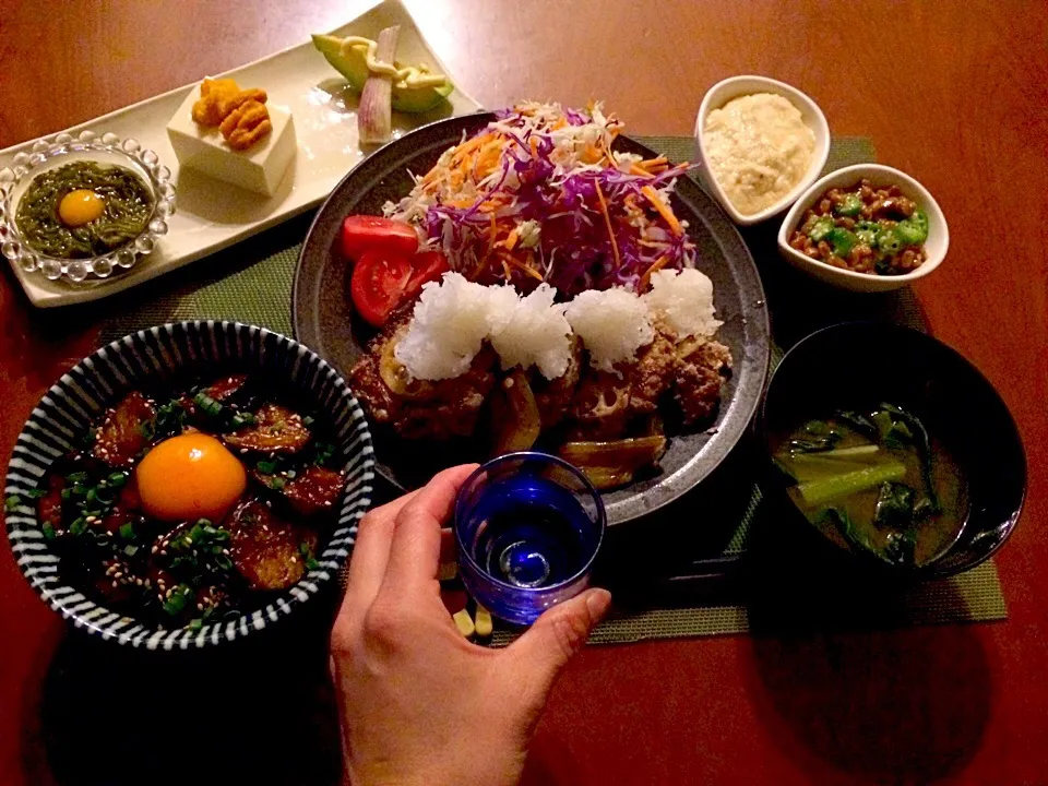 Snapdishの料理写真:Today's Dinner🍴前菜･蓮根の豆腐ﾊﾝﾊﾞｰｸﾞ･大和芋･ｵｸﾗ納豆･白飯･小松菜のお味噌汁|🌈Ami🍻さん