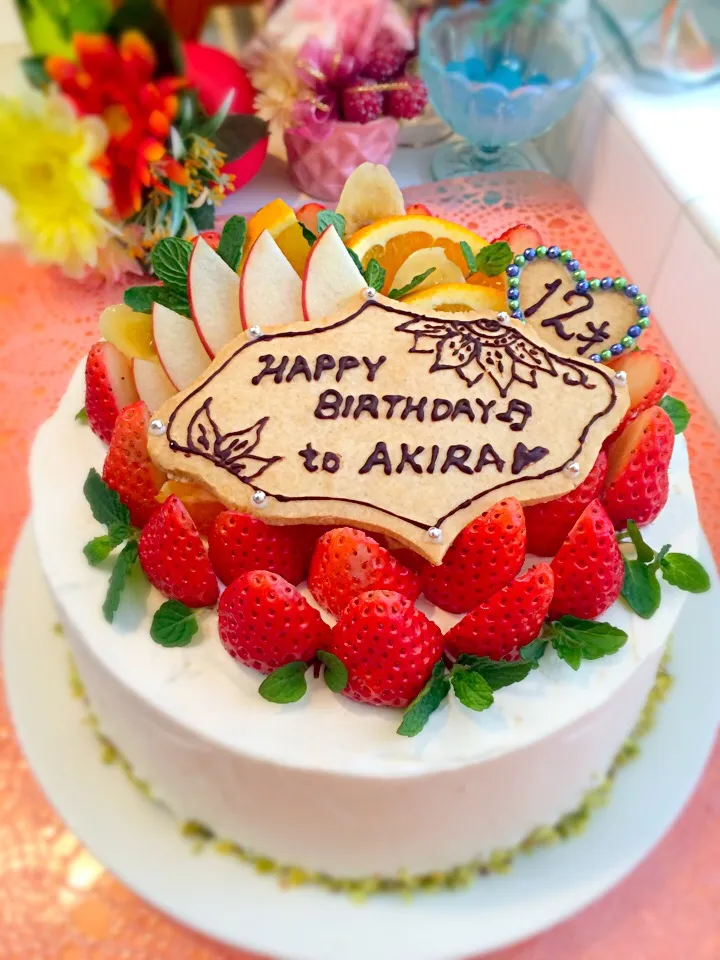 頼まれモノ、お誕生日ケーキ💖いちごのデコレーションケーキ🍓|ゆりねかふぇさん