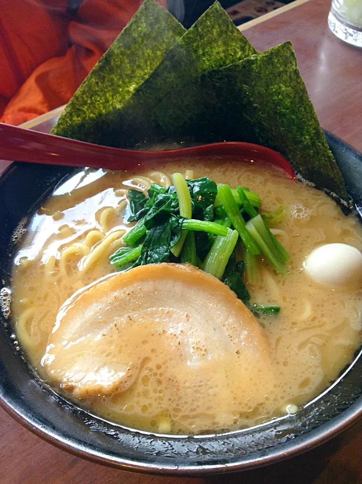 醤油豚骨ラーメン@横浜家系ラーメン 今羽家（北区吉野町）|Kazuya Miyukiさん