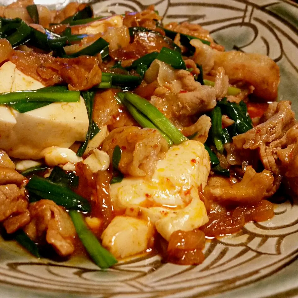 肉ニラ豆腐　コチュジャン&赤味噌|ふりるさん