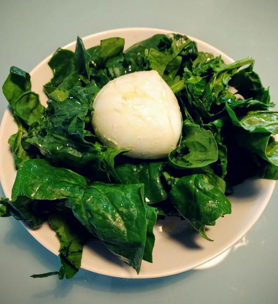 Spinach and mozzarella|Stefan Labuschagneさん