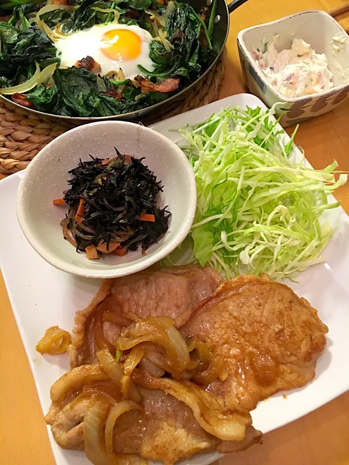 生姜焼き、ひじきの煮物、ほうれん草のポパイエッグ（≧∇≦）|美也子さん