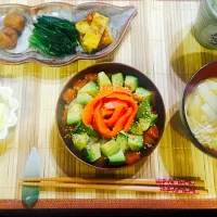 Snapdishの料理写真:サーモン薔薇寿司定食|あやさん