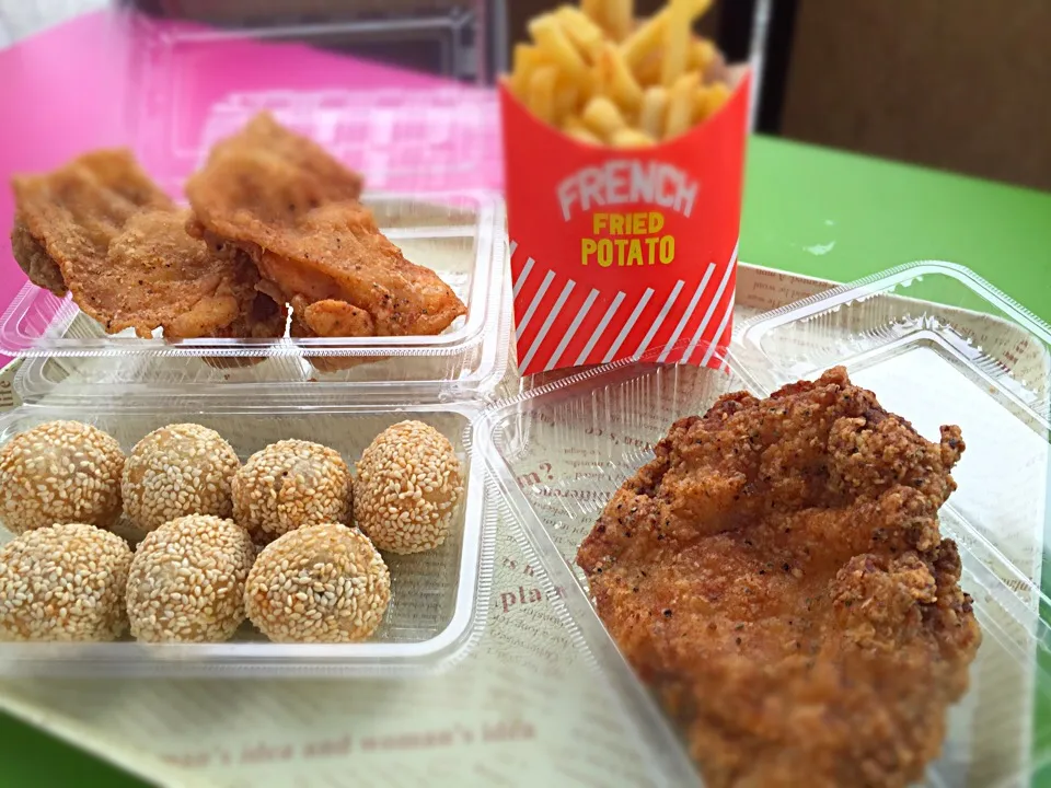 豆乳フライドチキン、ごま団子、フライドポテト|taketakeさん