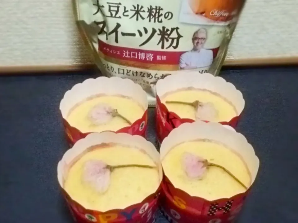 甘酒と桜の風味のSteamed cake|はるなつ母さん