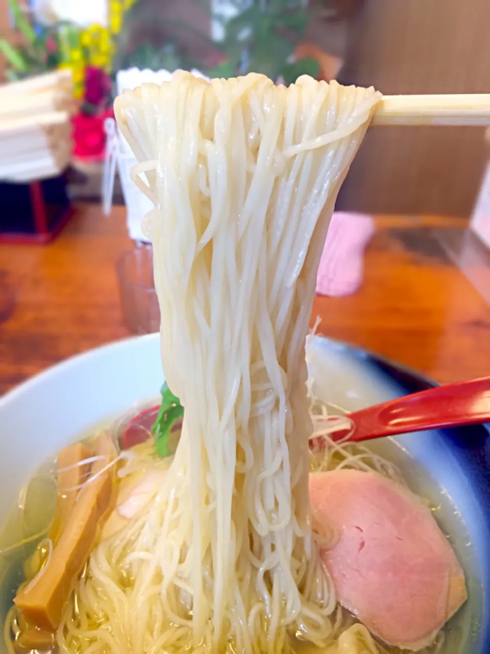 塩わんたん麺の麺@らぁ麺屋 飯田商店|morimi32さん